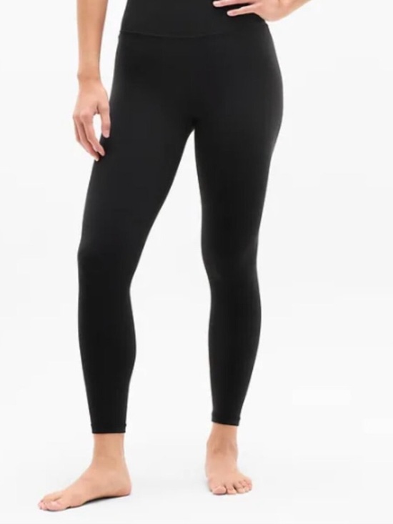 Athleta Pants - Athleta Black High-Rise Leggings
